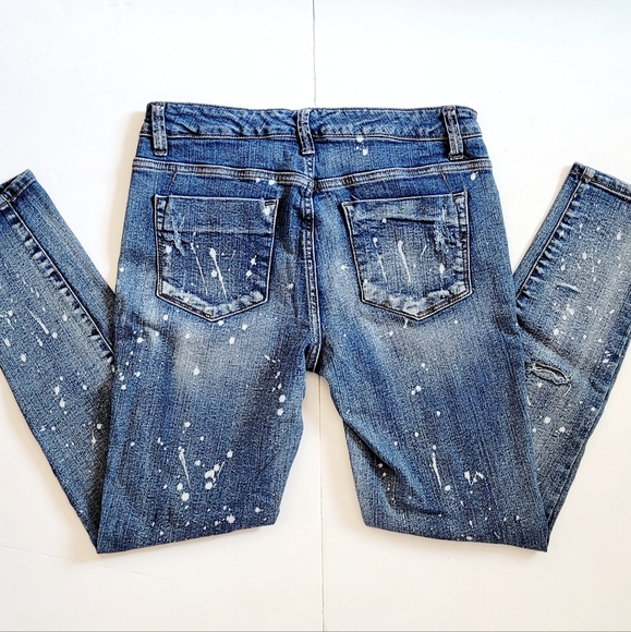 Distressed Jeans - Picture 8 of 12
